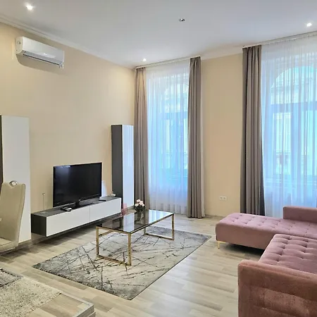 דירה Designer Downtown Gem בודפשט