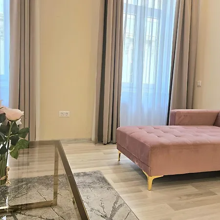 Designer Downtown Gem Budapešť