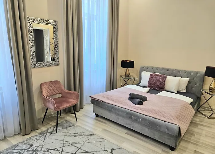 Designer Downtown Gem Lägenhet Budapest