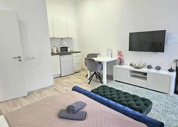 Lägenhet Designer Downtown Gem *